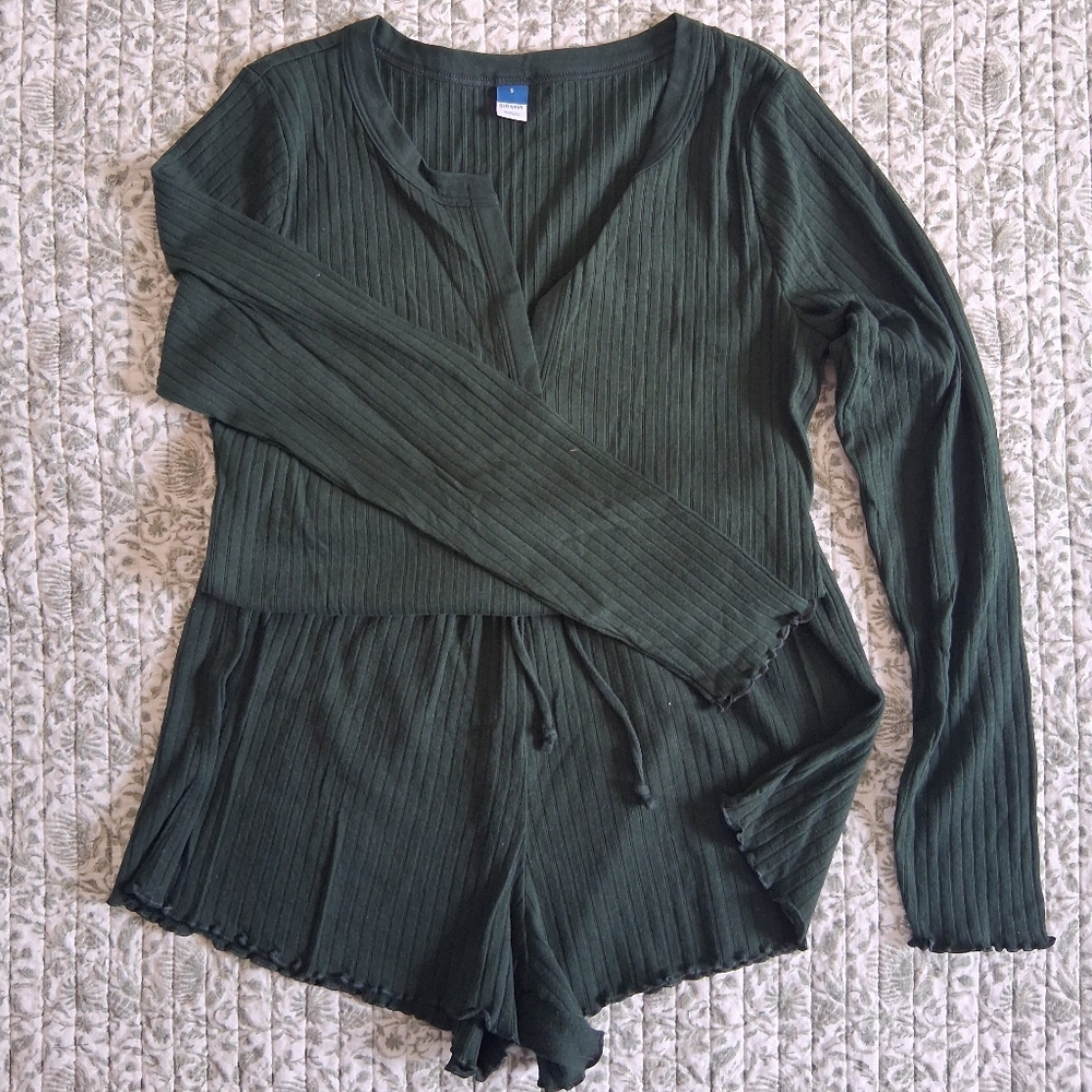 Old Navy Green Pajama Set 3 Pieces Cotton & Poly Mix